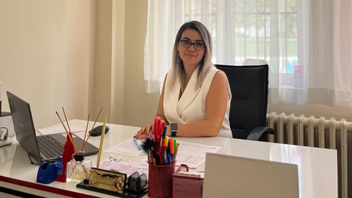 ELİF BURCU YAŞAR - Müdür Yardımcısı
